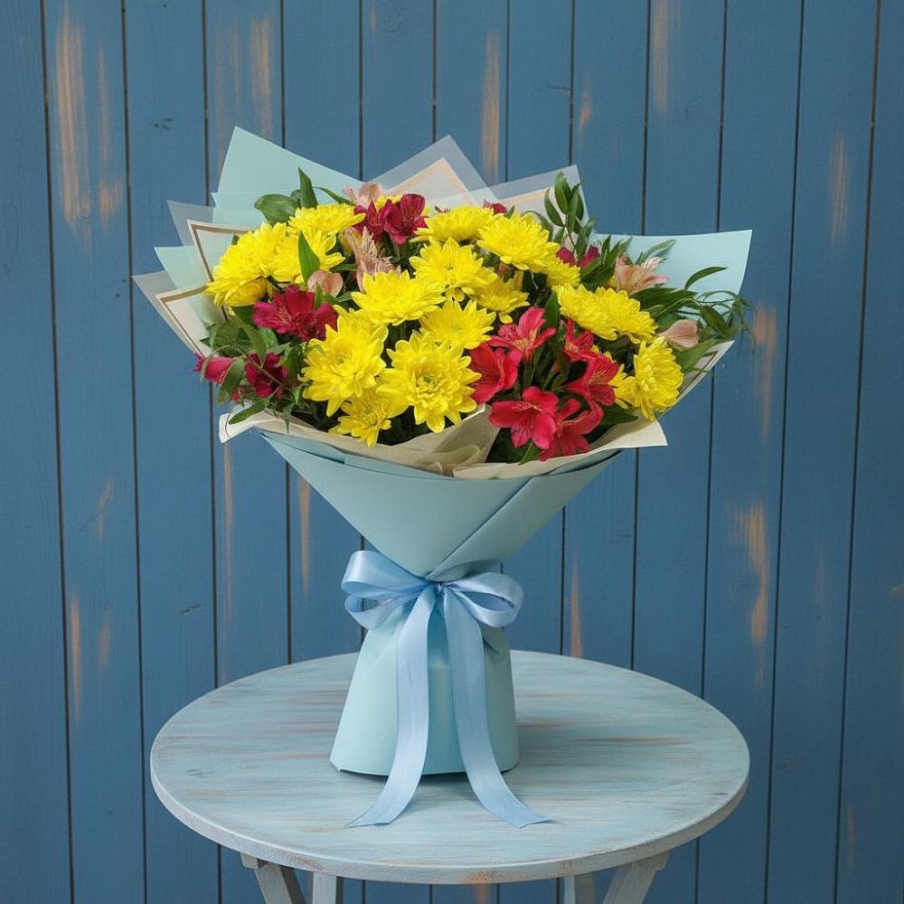 Букет цветов из: Альстромерии и Хризантемы в Стрежевом