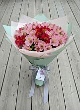Букет цветов из:  Альстромерии в Стрежевом