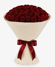 Букет 101 Бордовая роза Блэк Бакарра в Стрежевом