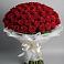 Букет 101 Красная роза Блэк Мэджик в Стрежевом