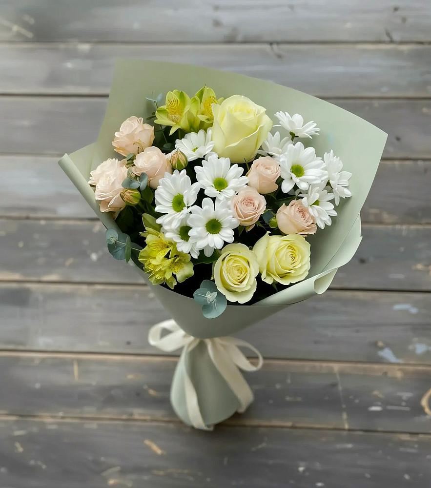 Букет цветов из: Альстромерии, Розы и Хризантемы в Стрежевом