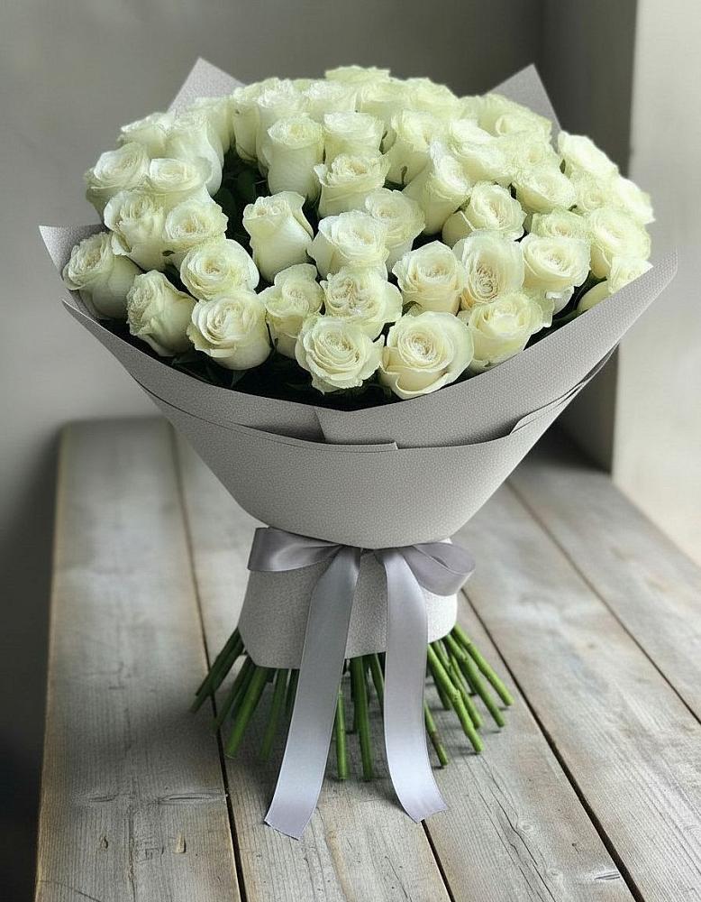 Букет 35 Белых роз в Стрежевом
