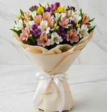 Букет цветов из:  Альстромерии в Стрежевом