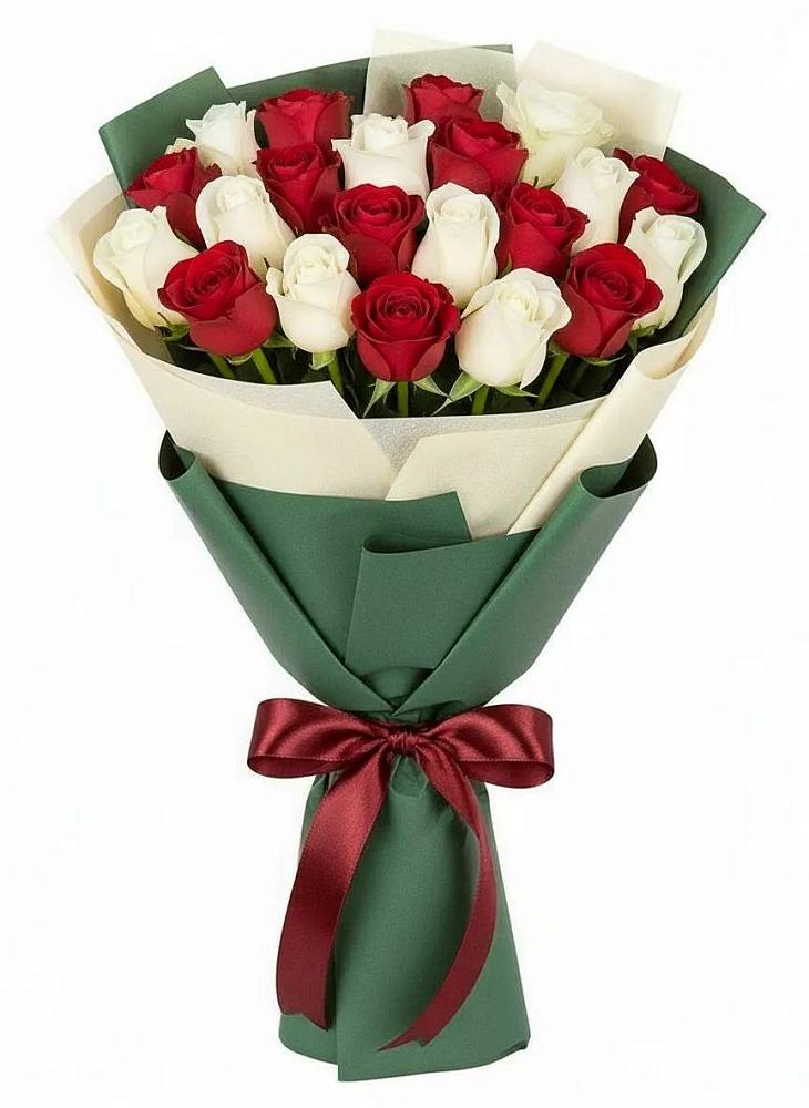 Букет Микс из красных и белых роз в Стрежевом