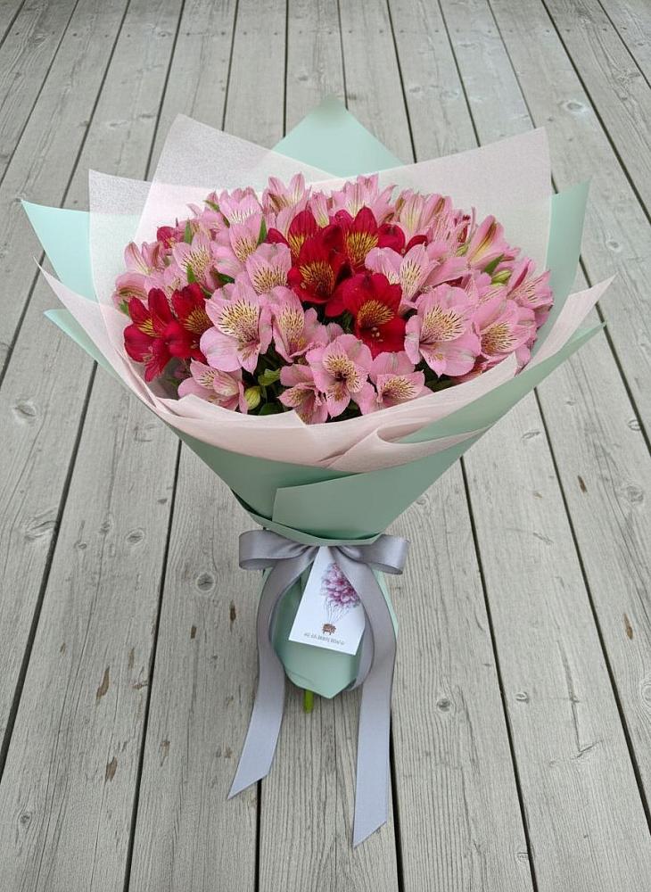 Букет цветов из: Альстромерии в Стрежевом