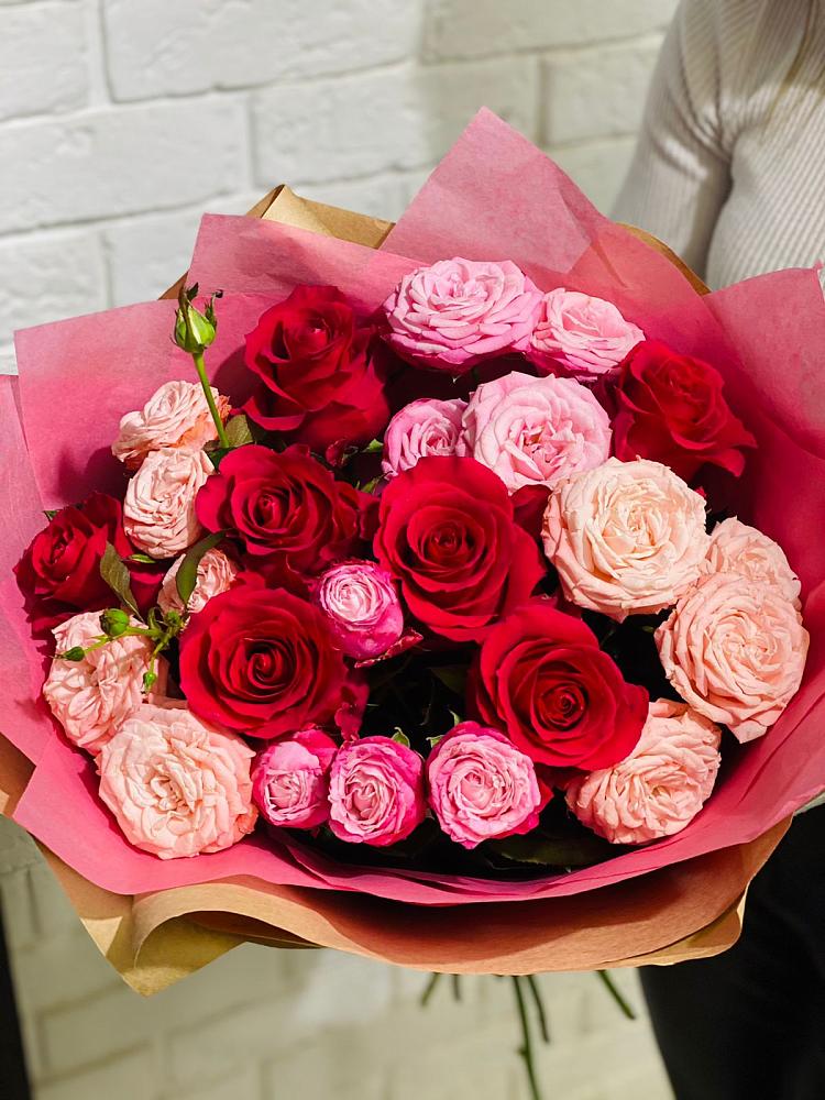 Букет цветов из: Розы в Стрежевом