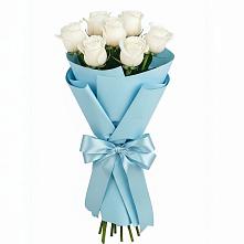 Букет 7 белых роз Проуд в Стрежевом