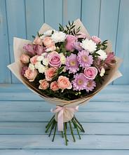 Букет цветов из:  Хризантемы, Розы и Альстромерии в Стрежевом