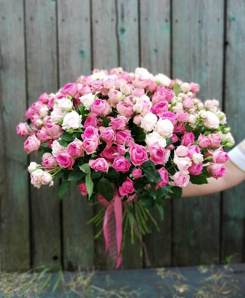 Букет Розовые кустовые розы Натали и Лав Лидия в Стрежевом