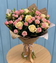 Букет цветов из:  Розы в Стрежевом