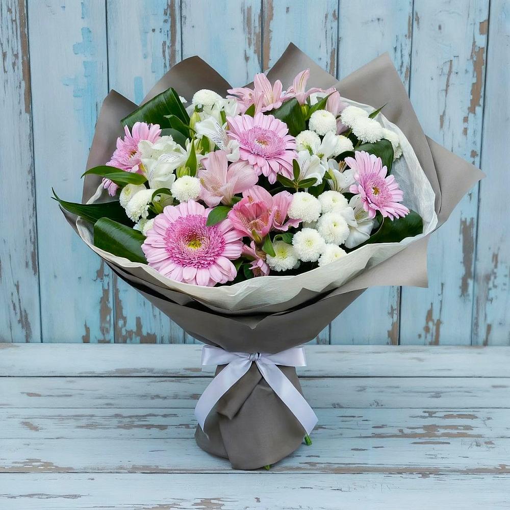 Букет цветов из: Герберы, Альстромерии и Хризантемы в Стрежевом