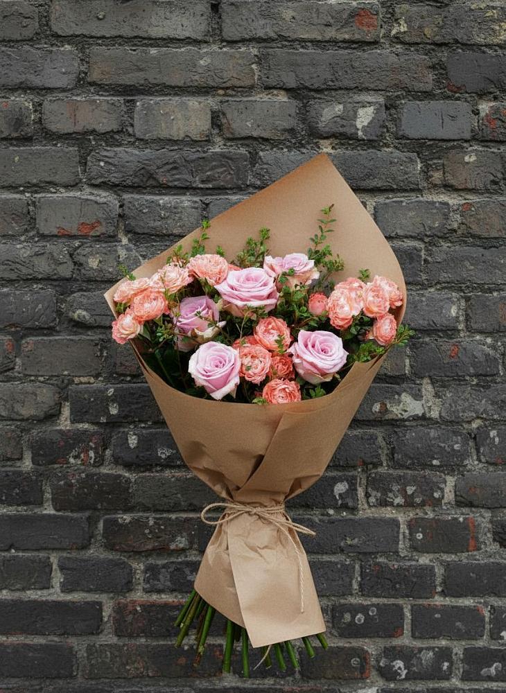 Букет цветов из: Розы в Стрежевом