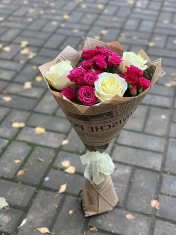 Букет цветов из: Розы в Стрежевом