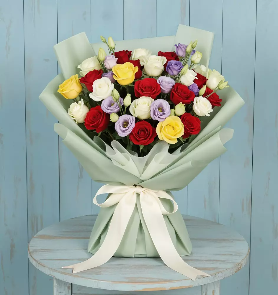 Букет цветов из: Розы в Стрежевом