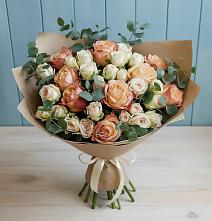 Букет цветов из:  Альстромерии и Розы #REPLACE_PRED# Стрежевом